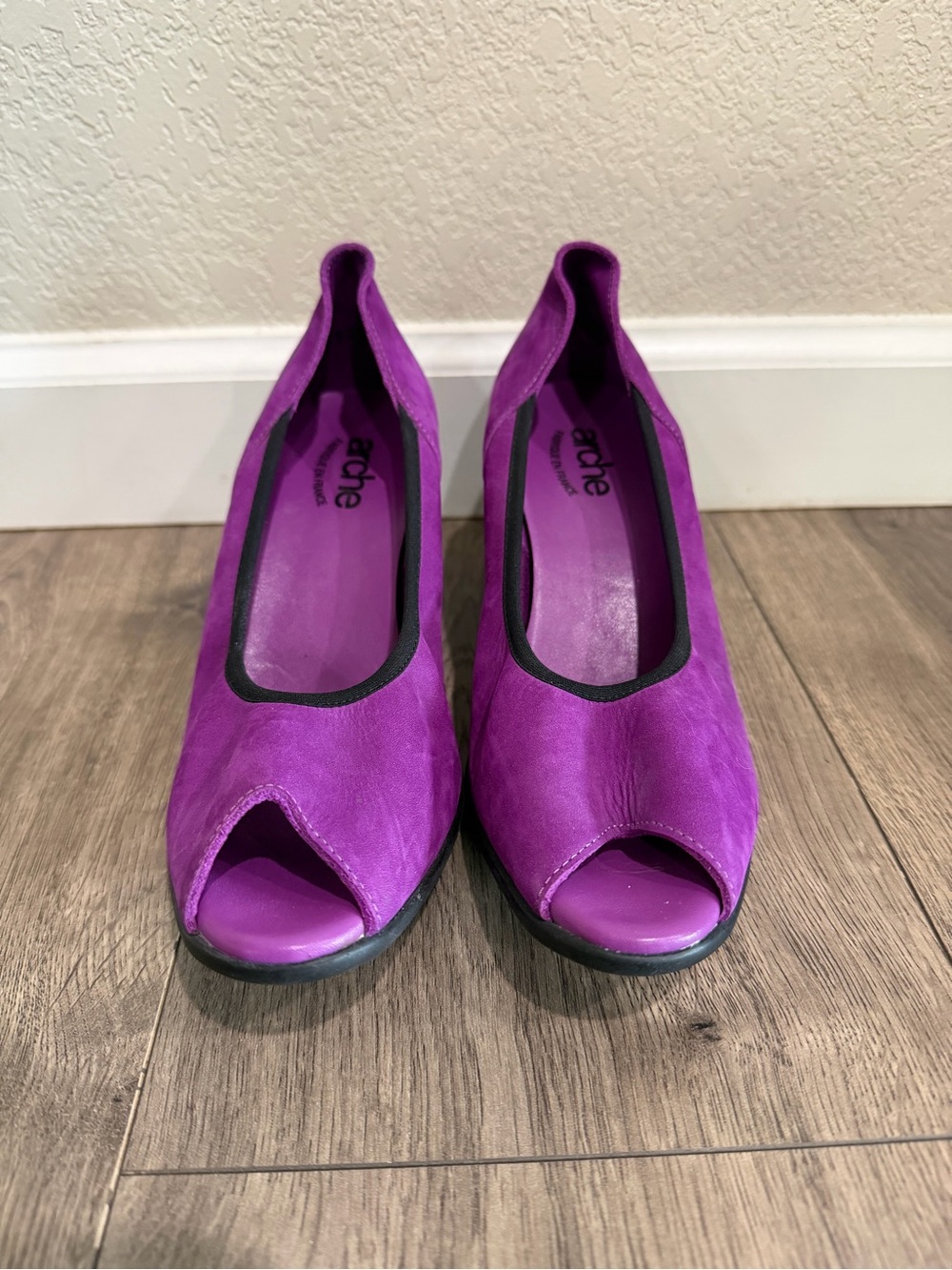 Arche France Designer Women’s Size 37 US 6.5 Purple Suede Peep Toe Wedge Pumps